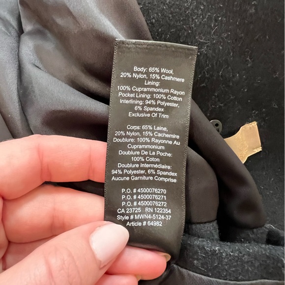 Aritzia Wilfred Italian Wool and Cashmere Coat - Picture 5 of 16